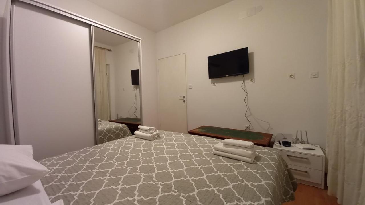 Apartments Mate Vinišće Εξωτερικό φωτογραφία
