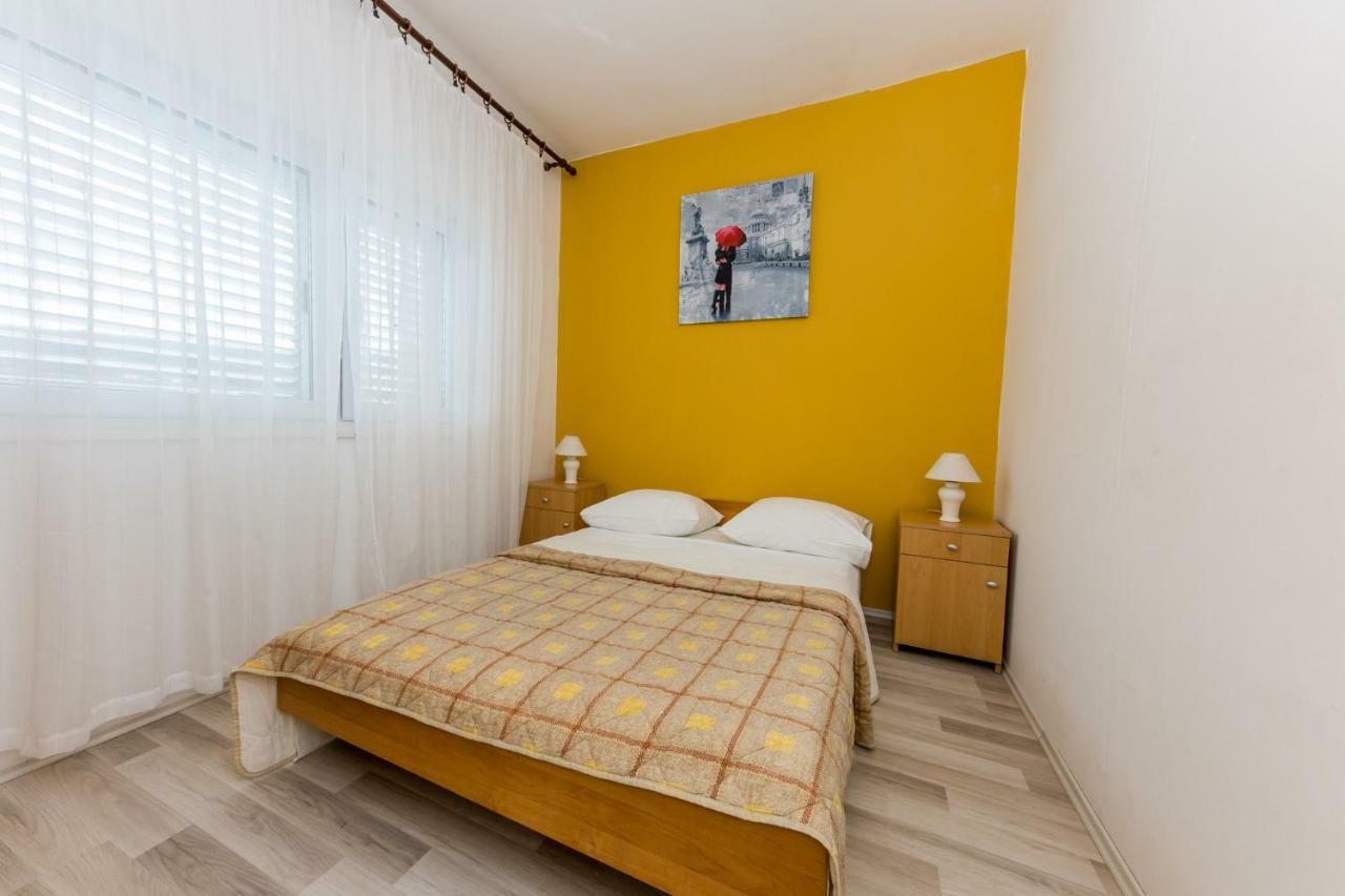 Apartments Mate Vinišće Εξωτερικό φωτογραφία